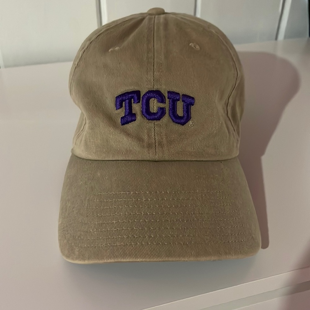 Nike cap with a strap